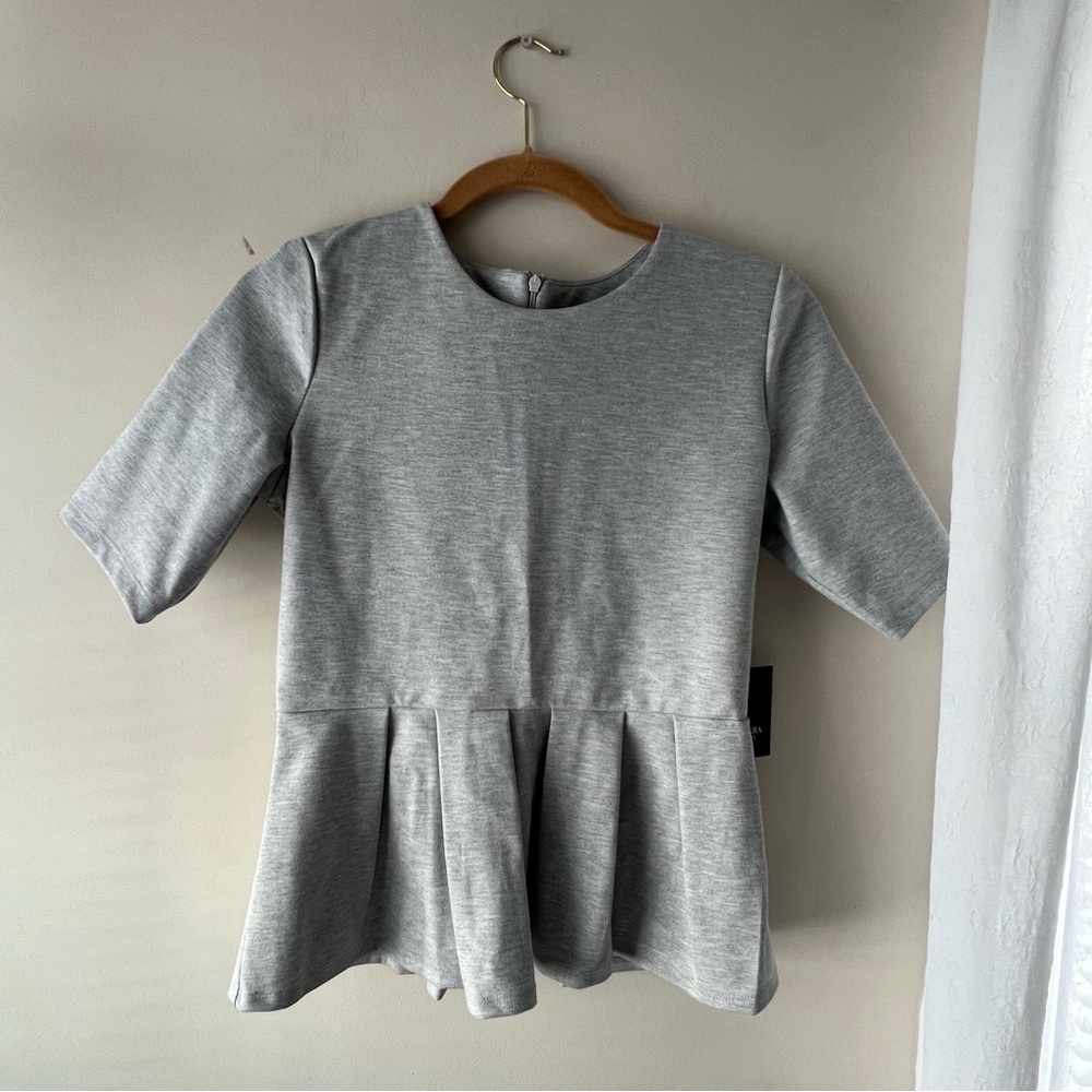 Grey top